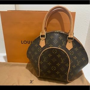 Louis Vuitton Ellipse MM - Like Brand New